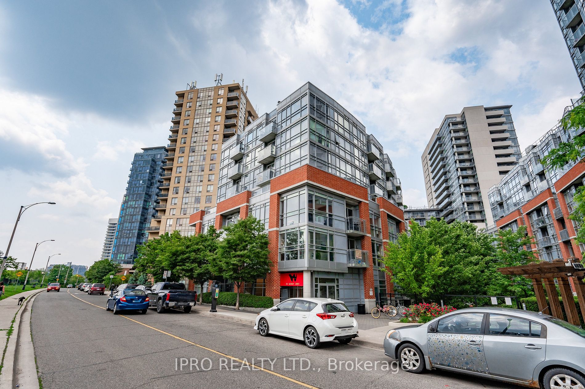 nahphoto.jpg|364\C6176364_1.jpg|/propertyphotos/364/C6176364_1.jpg